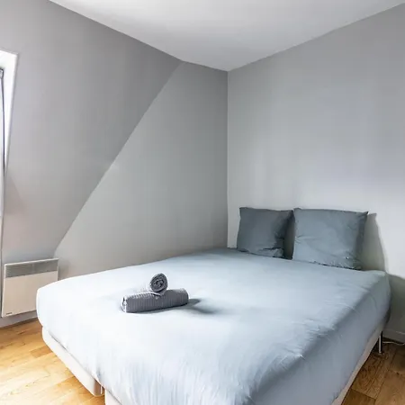 Luxurious 2 Bedroom Tour Eiffel Bourdonnais Free Netflix Apartamento *